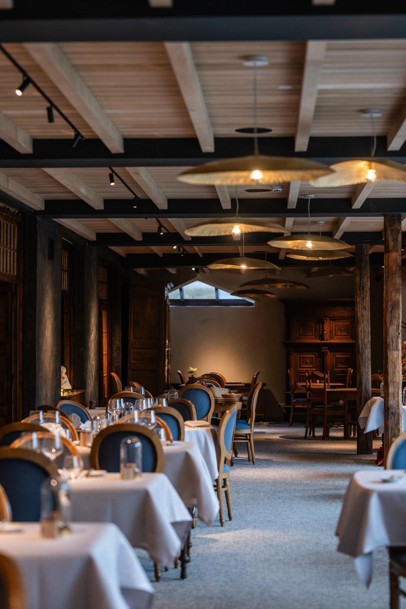 Hostellerie La Claire Fontaine, Logis Hotels & Spa Ла-Рош-ан-Арден Экстерьер фото