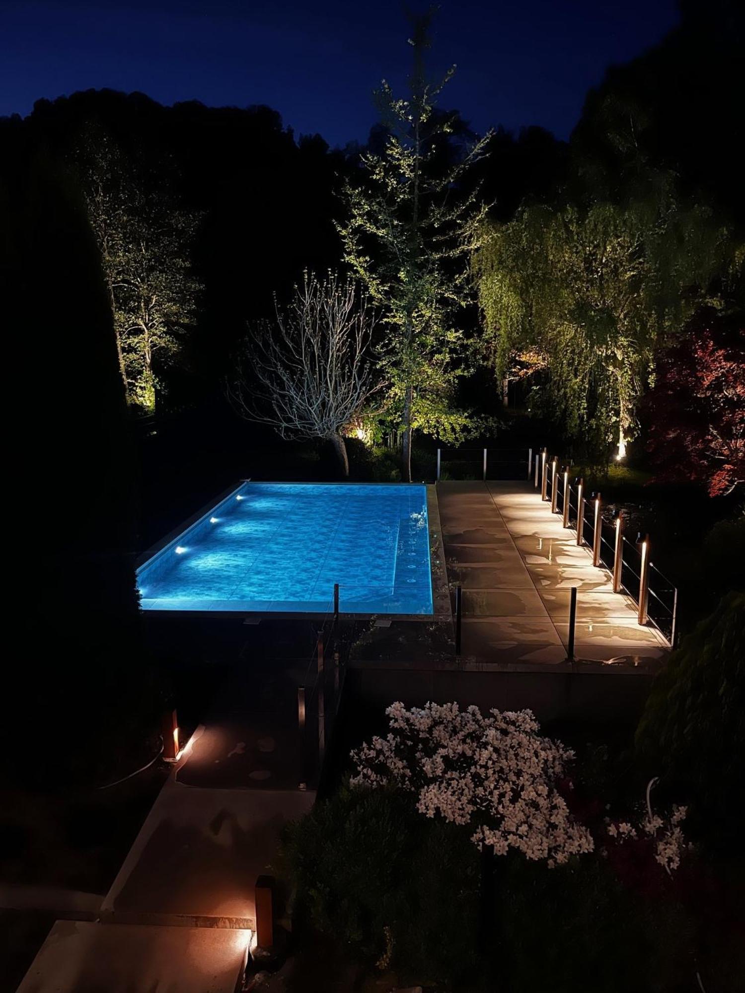 Hostellerie La Claire Fontaine, Logis Hotels & Spa Ла-Рош-ан-Арден Экстерьер фото